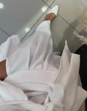 beli pliseli keten pantolon beyaz