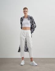 beli lastikli pantolon beyaz