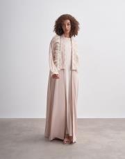 exclusive saten kuş tüylü abaya bej