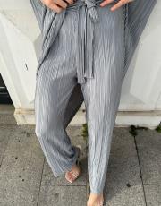 beli kemerli pliseli pantolon gri