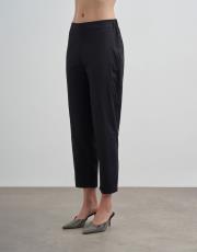 sarah kemerli pantolon siyah 3