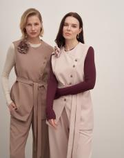 esla çiçek broşlu kuşaklı yelek bej 4