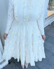 yakali dantel elbıse krem 3