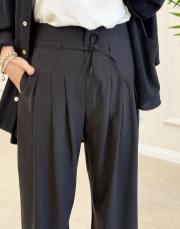 eloria pile detay pantolon siyah