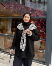 yaka fularlı şardonlu sweat siyah