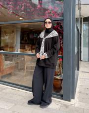 yaka fularlı şardonlu sweat siyah 2