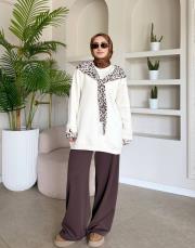 yaka fularlı şardonlu sweat ekru