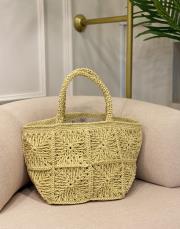 kare motif el örgüsü hasır çanta camel