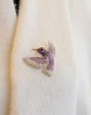 kuş figürlü broş mor