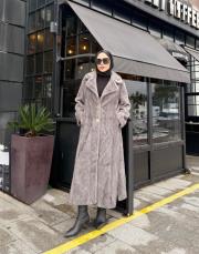 deri kemer detay kürk kaban gri 3