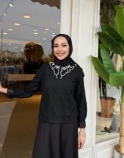 ithal yaka işlemeli bluz siyah 2