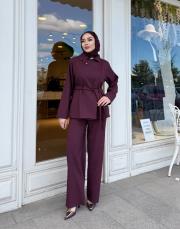 dik yaka ceketli takım bordo