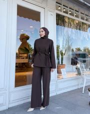 dik yaka ceketli takım kahve 3