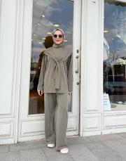 fular detaylı pantolon takım haki